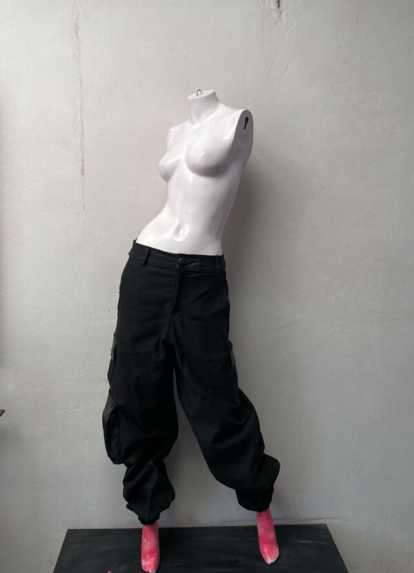PANTALON NEGRO